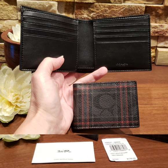 **SALE - 1 left!** NEW Coach Compact ID Wallet - Picture 2 of 6